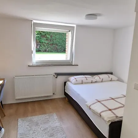 Modernes Untergeschoss-apartment Hannover