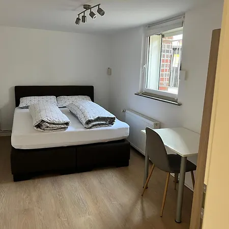 Modernes Untergeschoss-apartment * Hannover