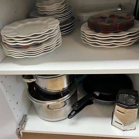 Modernes Untergeschoss-apartment Lägenhet Hannover