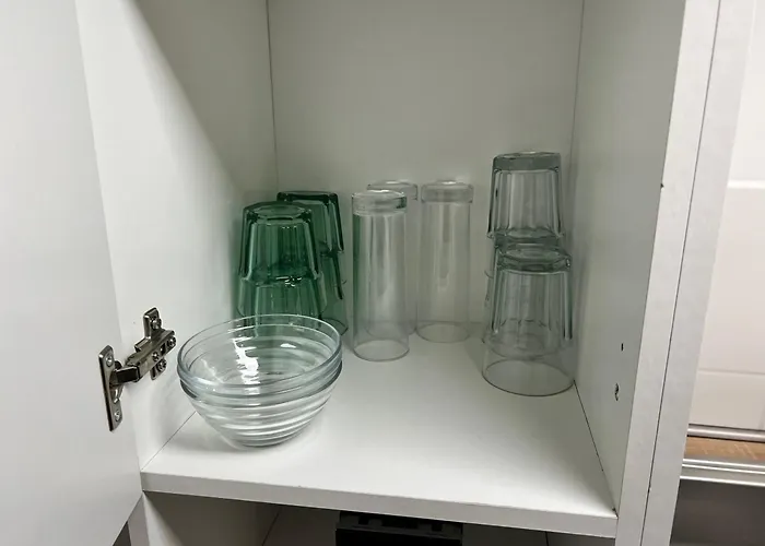 Modernes Untergeschoss-apartment * Hanovre